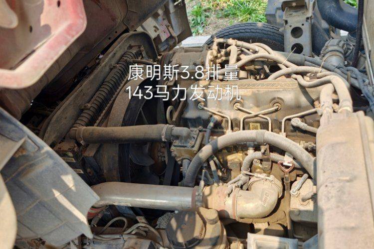 二手重汽HOWO轻卡 142马力 专用车