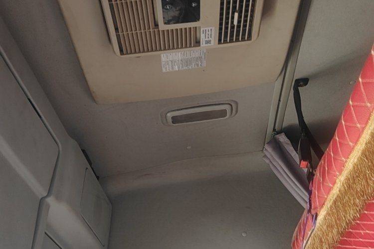 二手东风商用车 450马力 牵引车