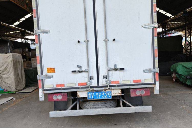 二手福田欧马可 143马力 载货车