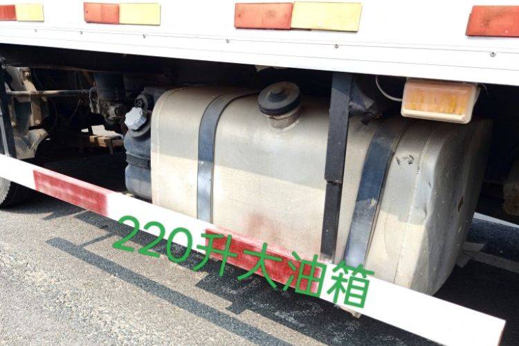 二手重汽HOWO轻卡 142马力 专用车