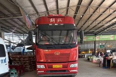 二手一汽解放 J6L重卡 240马力 4X2 车辆运输车(国五) 单桥 大柴二手载货车 黄牌图片