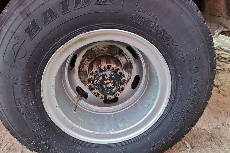 二手现代商用车 170马力 载货车