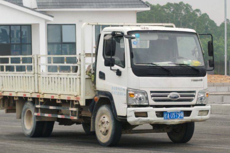 开瑞绿卡 116马力 载货车