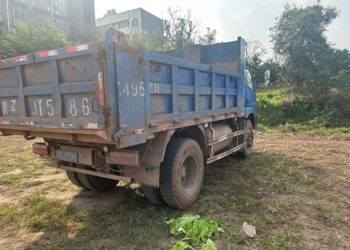 二手南骏汽车 130马力 自卸车
