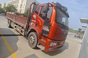 二手一汽解放 J6L中卡 超值版 160马力 6.8米栏板载货车(国五) 单桥 锡柴二手载货车 黄牌图片