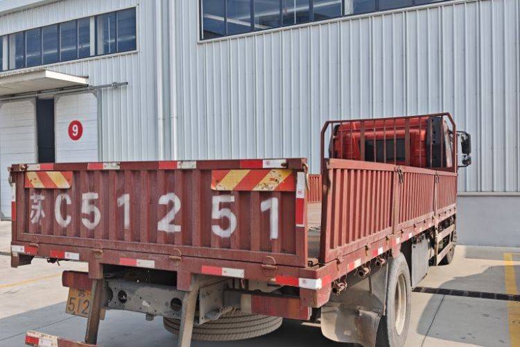 二手一汽解放 160马力 载货车