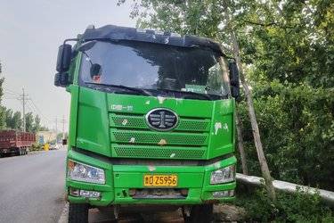 二手一汽解放 J6P重卡 390马力 6X4 5.6米自卸车(国五) 后八轮 锡柴二手自卸车 黄牌