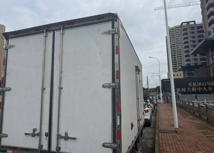 二手重汽HOWO轻卡 0马力 专用车