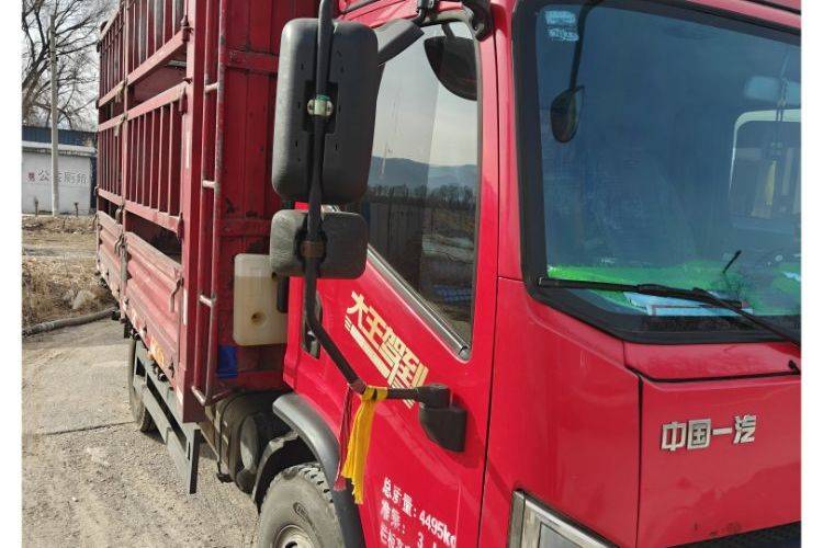 二手一汽解放轻卡 160马力 载货车