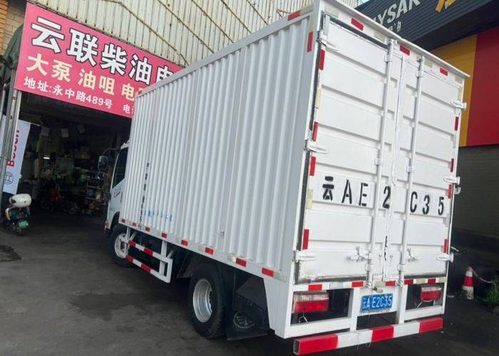 二手一汽解放轻卡 110马力 载货车