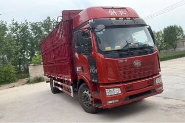 二手一汽解放 J6L中卡 220马力 4X2 6.75米仓栅式载货车(国五) 单桥 安徽康明斯二手载货车 黄牌