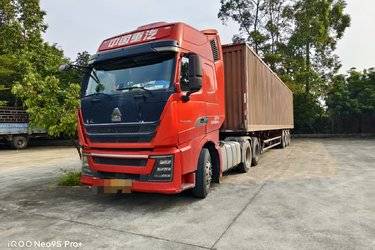 二手中国重汽 HOWO TH7重卡 490马力 6X4 AMT自动挡牵引车(国五) 双驱 中国重汽二手牵引车 黄牌图片