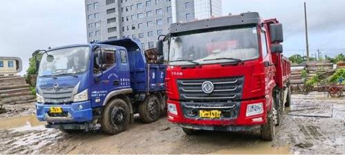 福田瑞沃 220马力 载货车