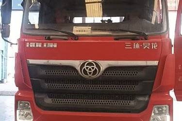 二手三环十通 昊龙 舒适版 260马力 8X2 7.6米栏板载货车(国六) 前四后六 玉柴二手载货车 黄牌图片