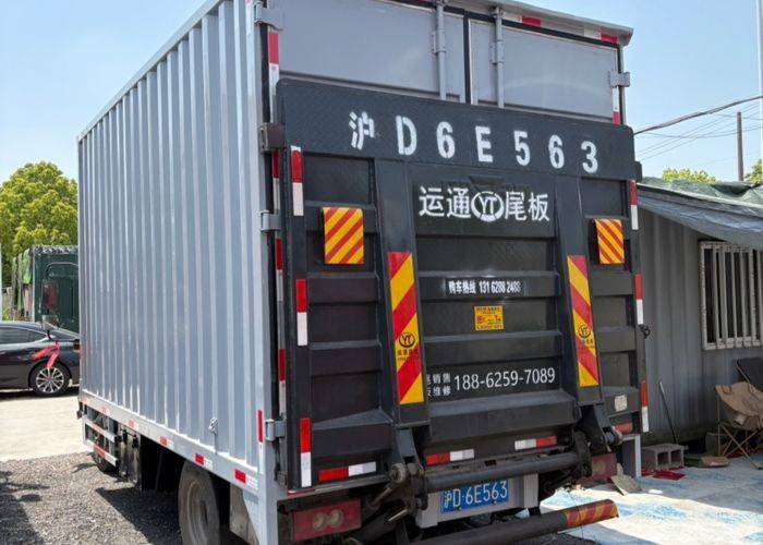 二手福田奥铃 110马力 载货车