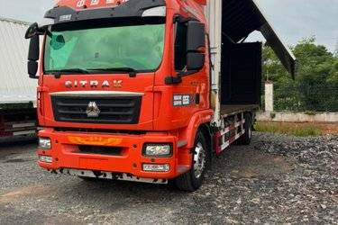 二手中国重汽 汕德卡SITRAK G5S重卡 豪华版 270马力 4X2 6.8米AMT自动挡厢式载货车(国六) 单桥 曼二手载货车 黄牌图片