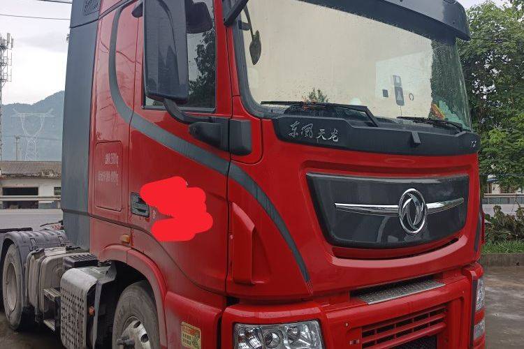 二手东风商用车 560马力 牵引车