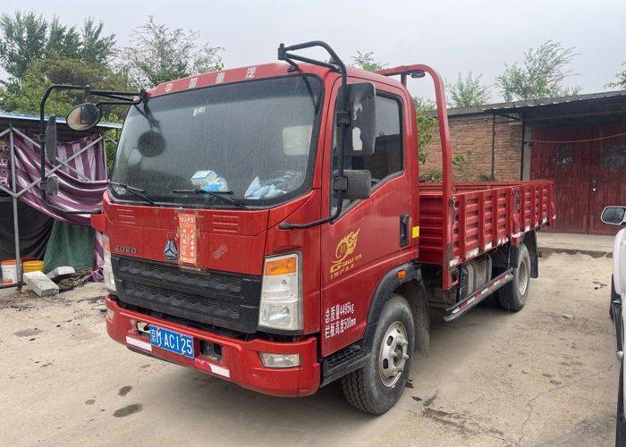 二手重汽HOWO轻卡 154马力 载货车