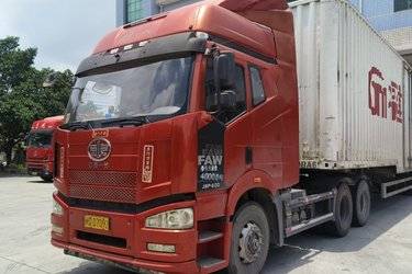 二手一汽解放 J6P重卡 舒适版 500马力 6X4牵引车(国五) 双驱 锡柴二手牵引车 黄牌图片