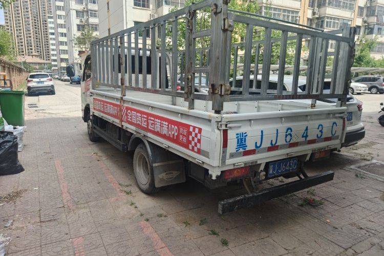 二手福田瑞沃 115马力 载货车