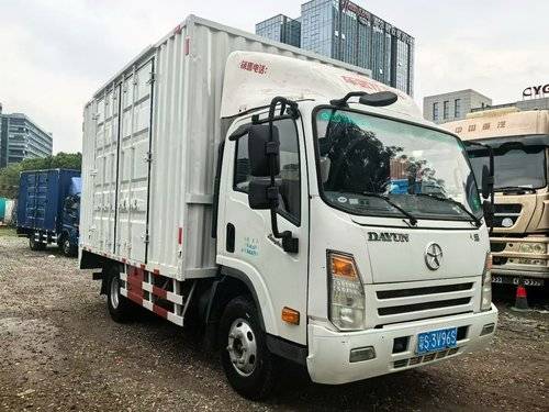 大运轻卡 116马力 载货车