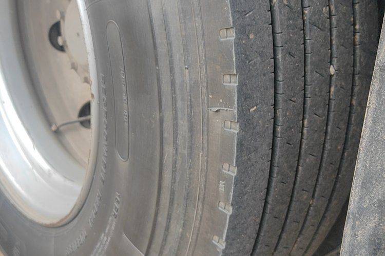 二手福田欧航 260马力 载货车