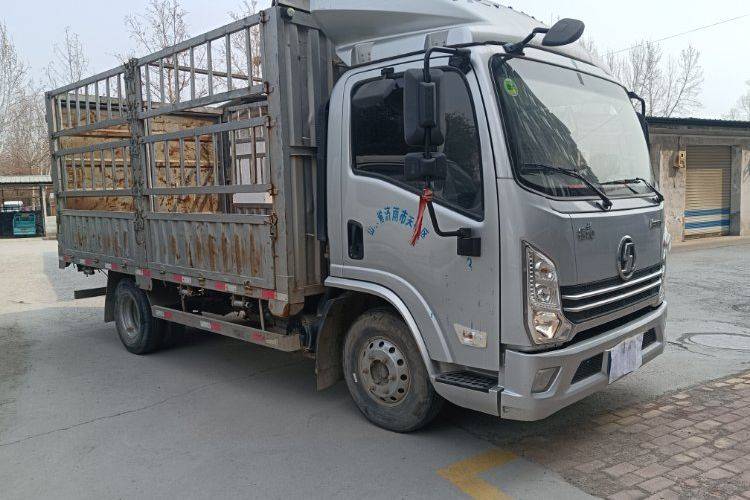 二手陕汽轻卡 140马力 载货车