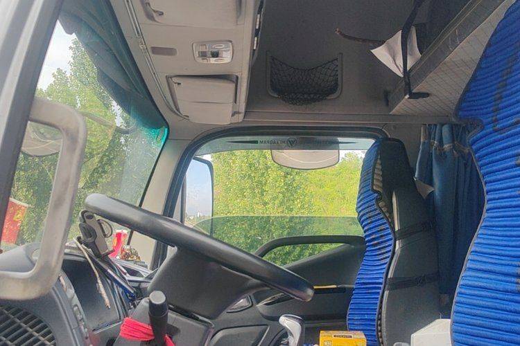 二手福田欧航 260马力 载货车
