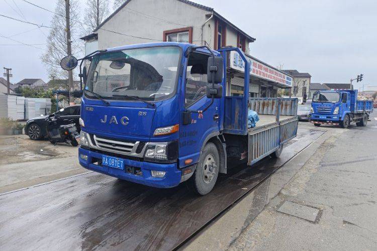 二手江淮骏铃 170马力 载货车