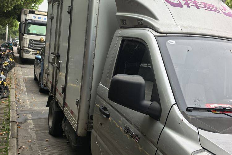 二手福田祥菱 122马力 载货车
