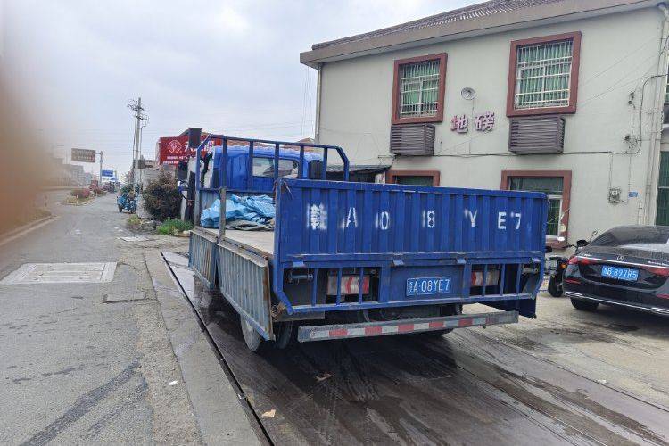 二手江淮骏铃 170马力 载货车