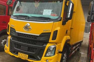 二手东风柳汽 乘龙H5 260马力 4X2 9.7米AMT自动挡厢式载货车(国六) 单桥 东风康明斯二手载货车 黄牌图片