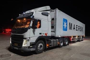 二手沃尔沃 新FM重卡 460马力 6X2R牵引车(后提升桥)(国五) 后提升 沃尔沃二手牵引车 黄牌图片