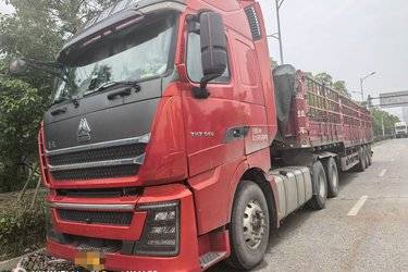 二手中国重汽 HOWO TH7重卡 540马力 6X4 AMT自动挡牵引车(液缓)(国五) 双驱 曼二手牵引车 黄牌图片