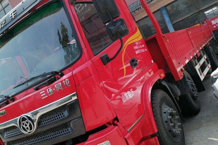 二手三环十通 260马力 载货车