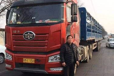 二手一汽解放 J6P重卡 质惠版 420马力 6X4牵引车(国五) 双驱 锡柴二手牵引车 黄牌图片