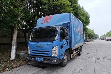 二手江铃 凯运蓝鲸 宽体 152马力 4.2米单排厢式轻卡(国六) 单桥 江铃二手载货车 蓝牌图片