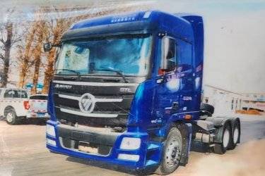 二手福田 欧曼GTL 6系重卡 穿越版 460马力 6X4 LNG牵引车(国六) 双驱 潍柴二手牵引车 黄牌图片