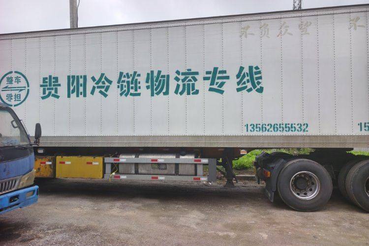 二手重汽汕德卡 540马力 牵引车