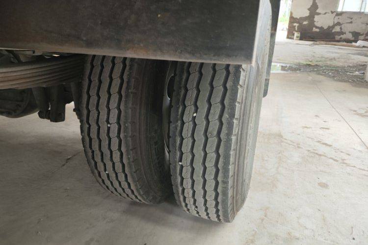 二手福田奥铃 150马力 载货车