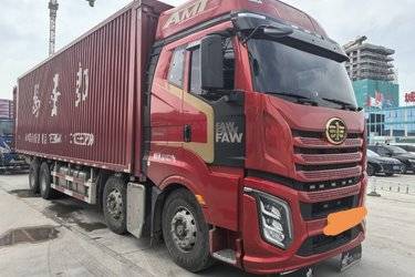 二手一汽解放 J6V 领航版 580马力 8X4 9.28米AMT自动档厢式载货车(国六) 前四后八 锡柴二手载货车 黄牌图片