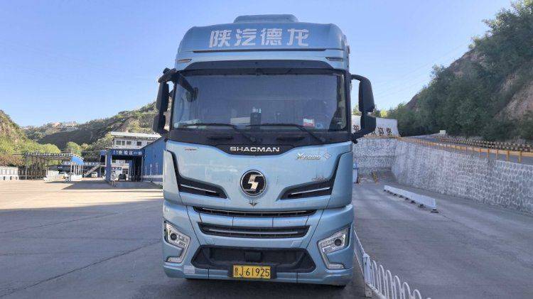 二手陕汽重卡 560马力 牵引车