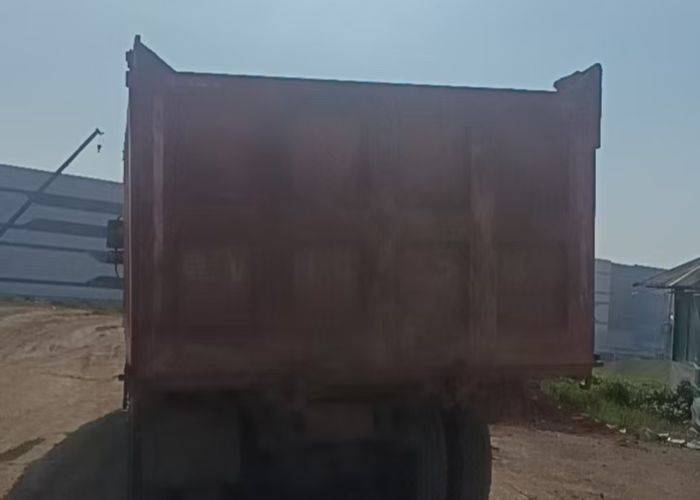 二手陕汽商用车 300马力 自卸车