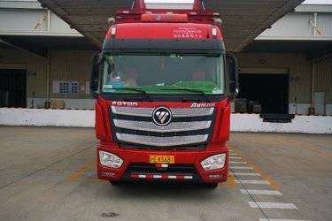 二手福田 欧曼新ETX 6系重卡 280马力 6X2 9.53米厢式载货车(国五) 前四后四 福田康明斯二手载货车 黄牌图片