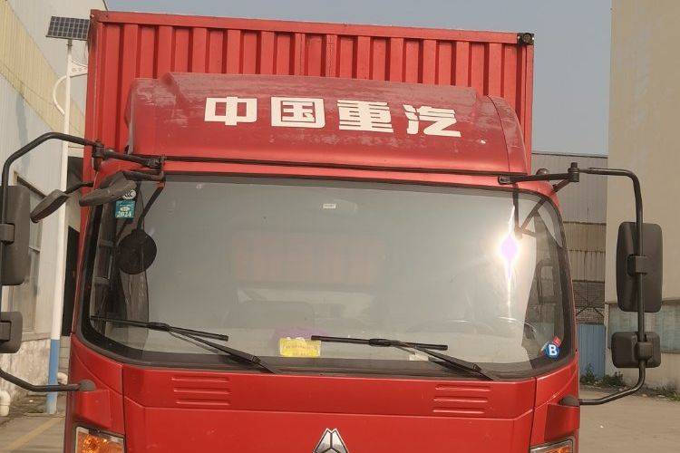 二手重汽HOWO轻卡 180马力 载货车