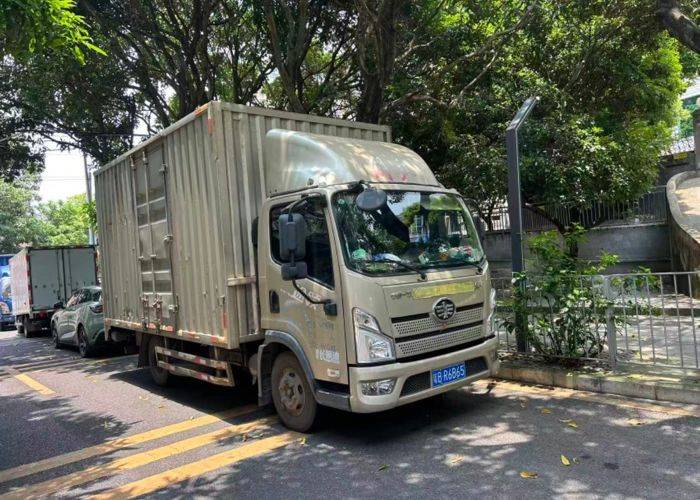 二手一汽解放轻卡 130马力 载货车