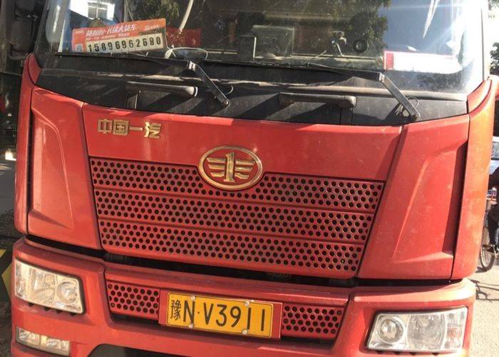 二手一汽解放 240马力 载货车