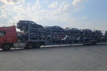 二手福田 欧曼EST 6系重卡 穿越版 550马力 6X4牵引车(采埃孚)(国五) 双驱 北汽福田二手牵引车 黄牌