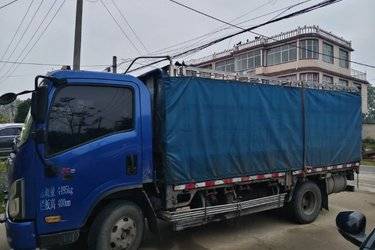 二手徐工 漢風(汉风)P5 270马力 6X2厢式载货车(国六) 前四后四 全柴二手载货车图片
