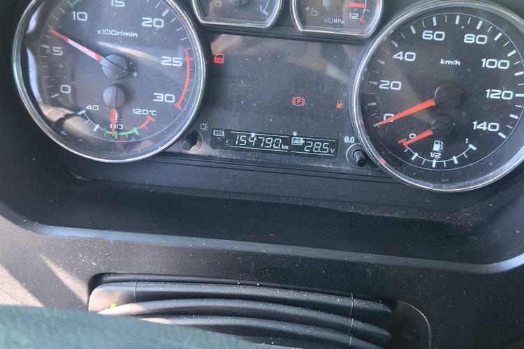 二手一汽解放轻卡 240马力 载货车